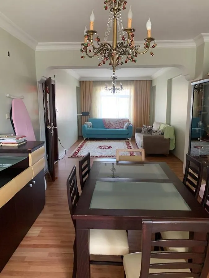 Hostel In Bahcelievler Κωνσταντινούπολη Τουρκία